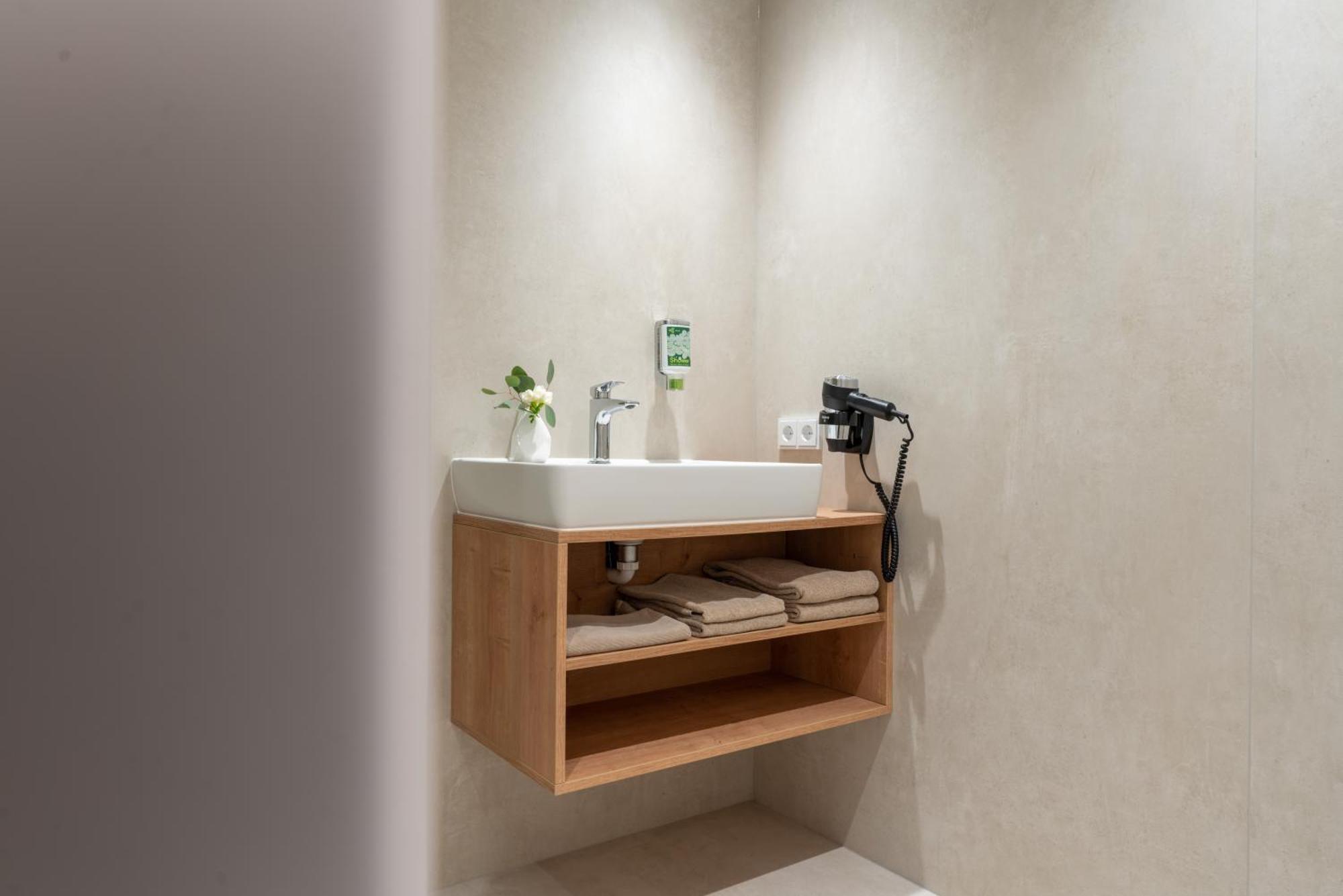 Eee Hotel Eberstalzell Kültér fotó